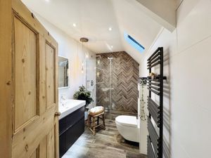 Photo 1- click for photo gallery